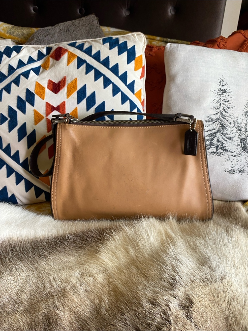 2002 Coach Leather Shoulder Bag in Tan by